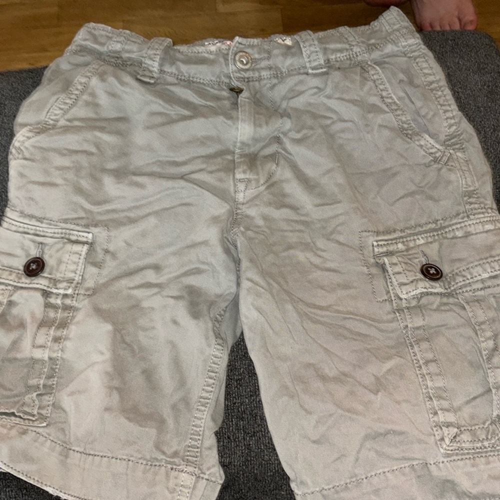 American eagle cargo shorts